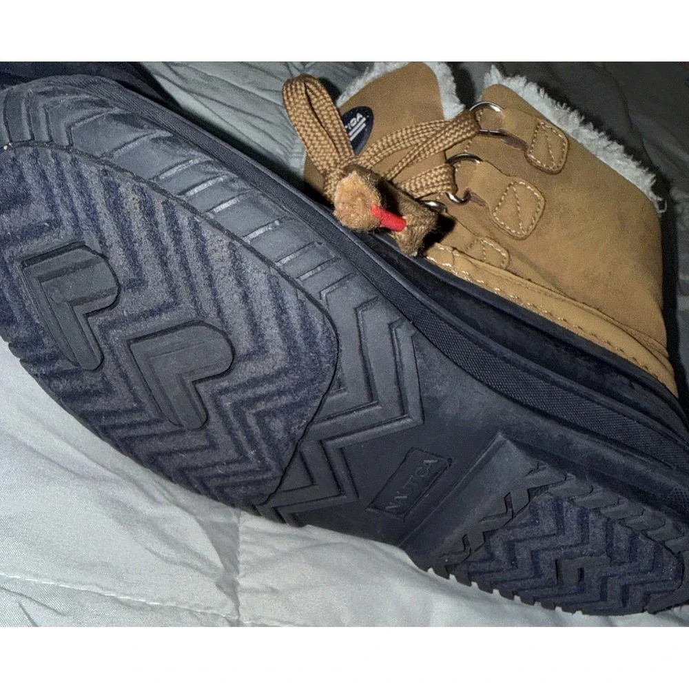 NAUTICA KIDS TAN AYCE WINTER BOOTS WITH FAUX FUR TRIM Youth  SIZE 2